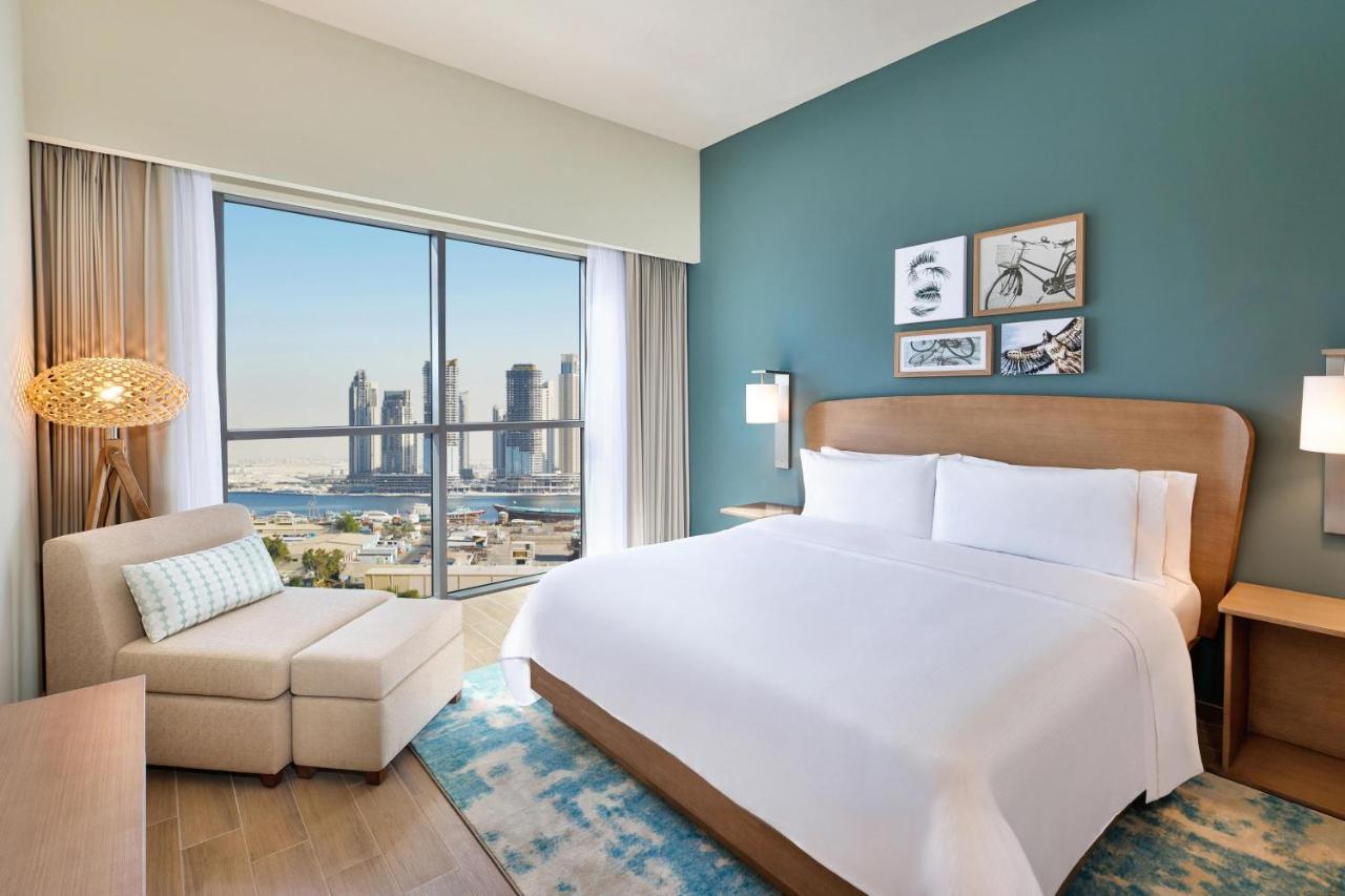 1 Bedroom Apartment 1 King Sofa Bed Creek View Complimentary Transfer to Dubai Mall Festival City Mall J1 Beach & Al Jaddaf Metro