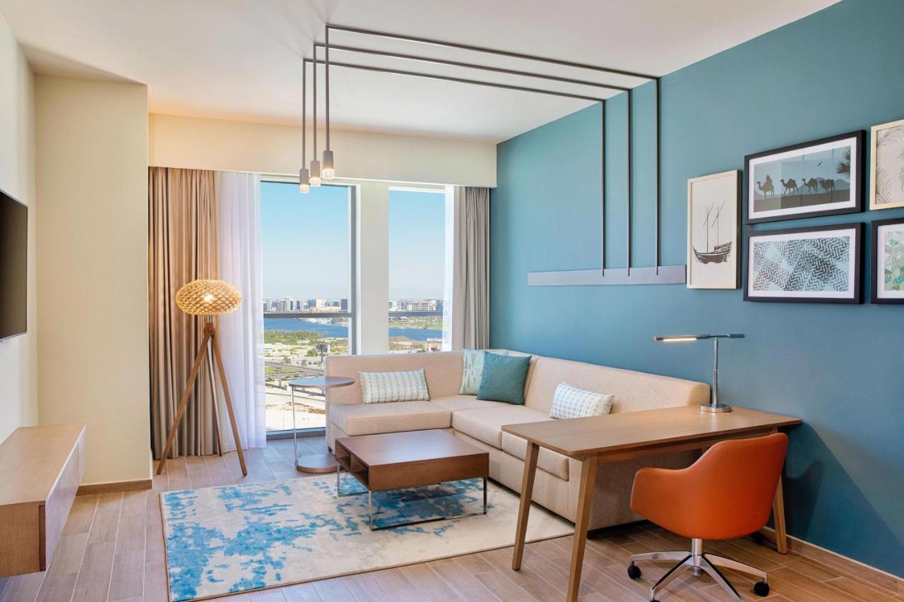3 Bedroom Apartment City View Complimentary Transfer to Dubai Mall Festival City Mall La Mer Beach & Al Jaddaf Metro